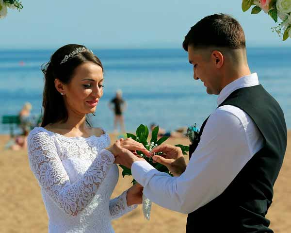 Colombia marriage tours - Be part of our exciting tours to meet stunning Colombian women.