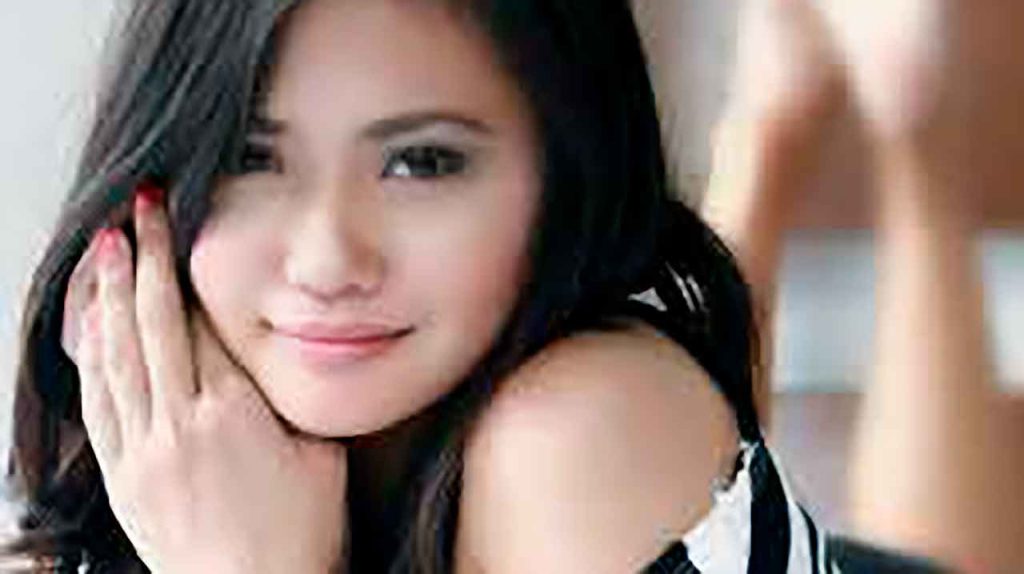 Thailand romance tours to meet lovely Thai women seeking marriage with western men.